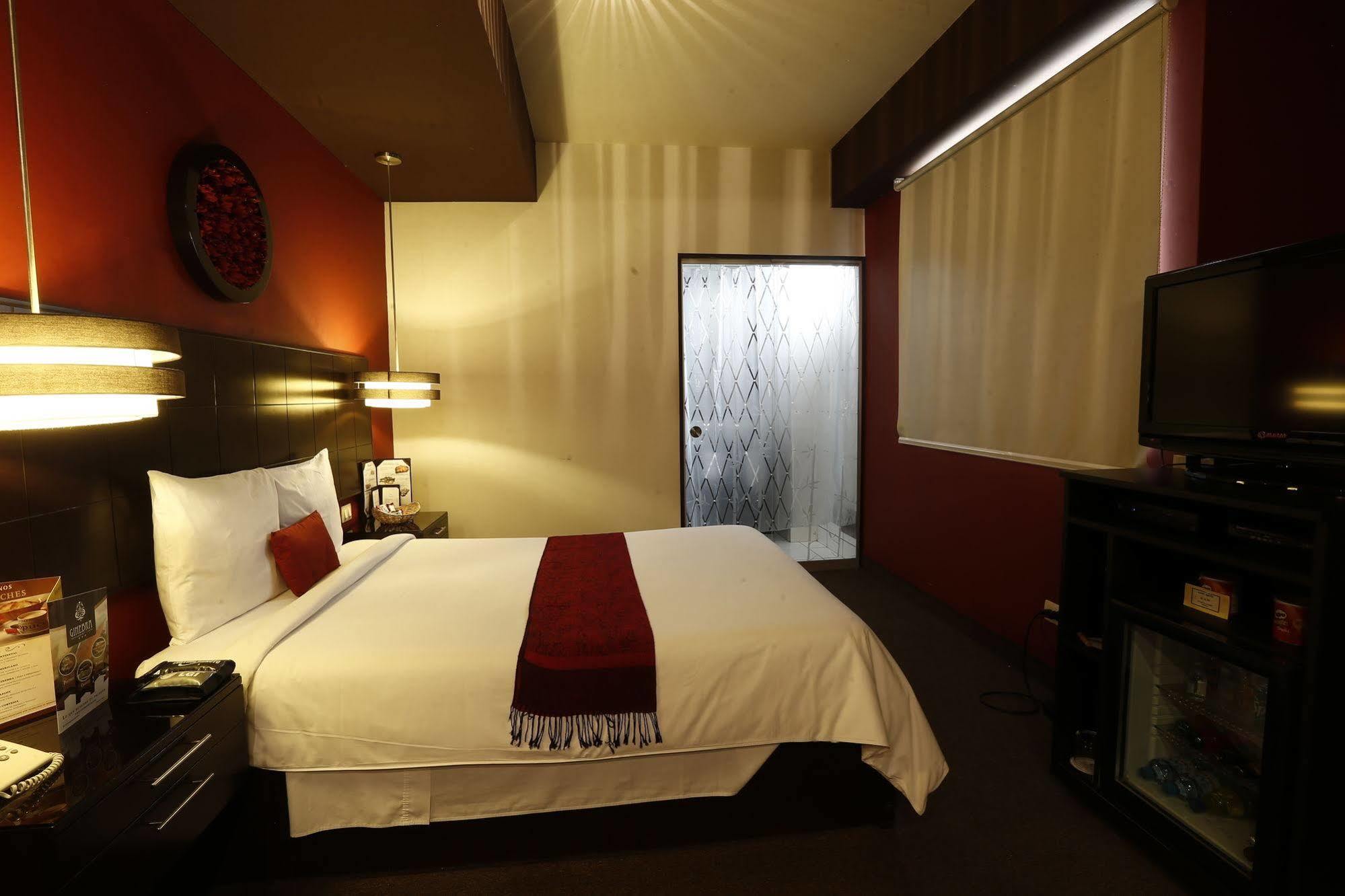 Hotel Ginebra Ліма Екстер'єр фото